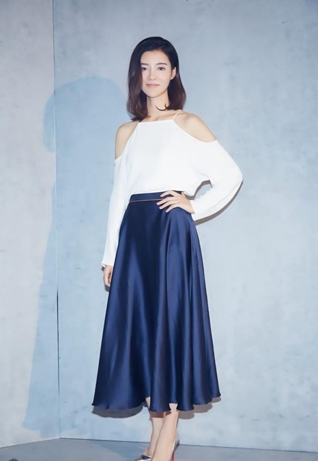 闪婚娇妻太迷人，最新章节抢先看